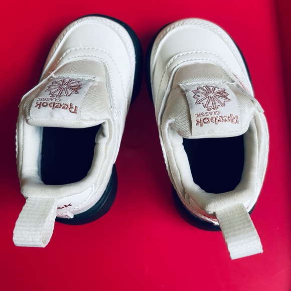 Reebok Infant Cardi B Sneakers - Picture 3 of 6